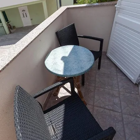 Apartments Ela Makarska Exterior photo