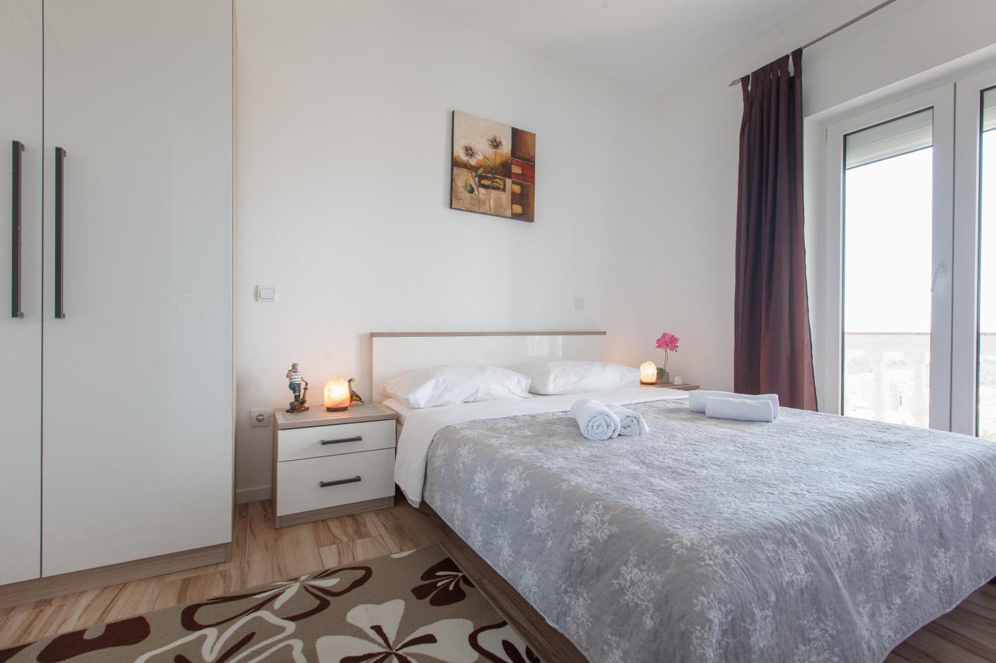 Apartment Ela Makarska