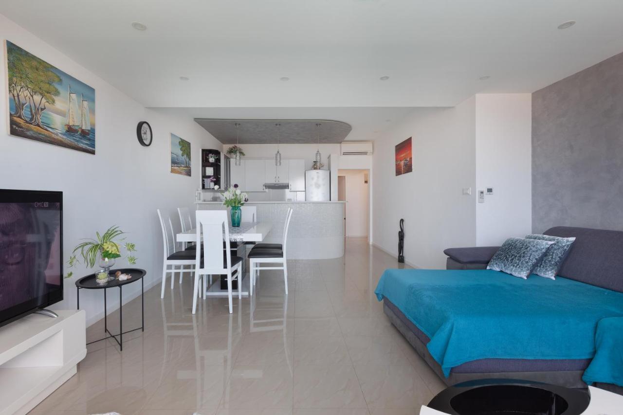 Ela Apartment Makarska