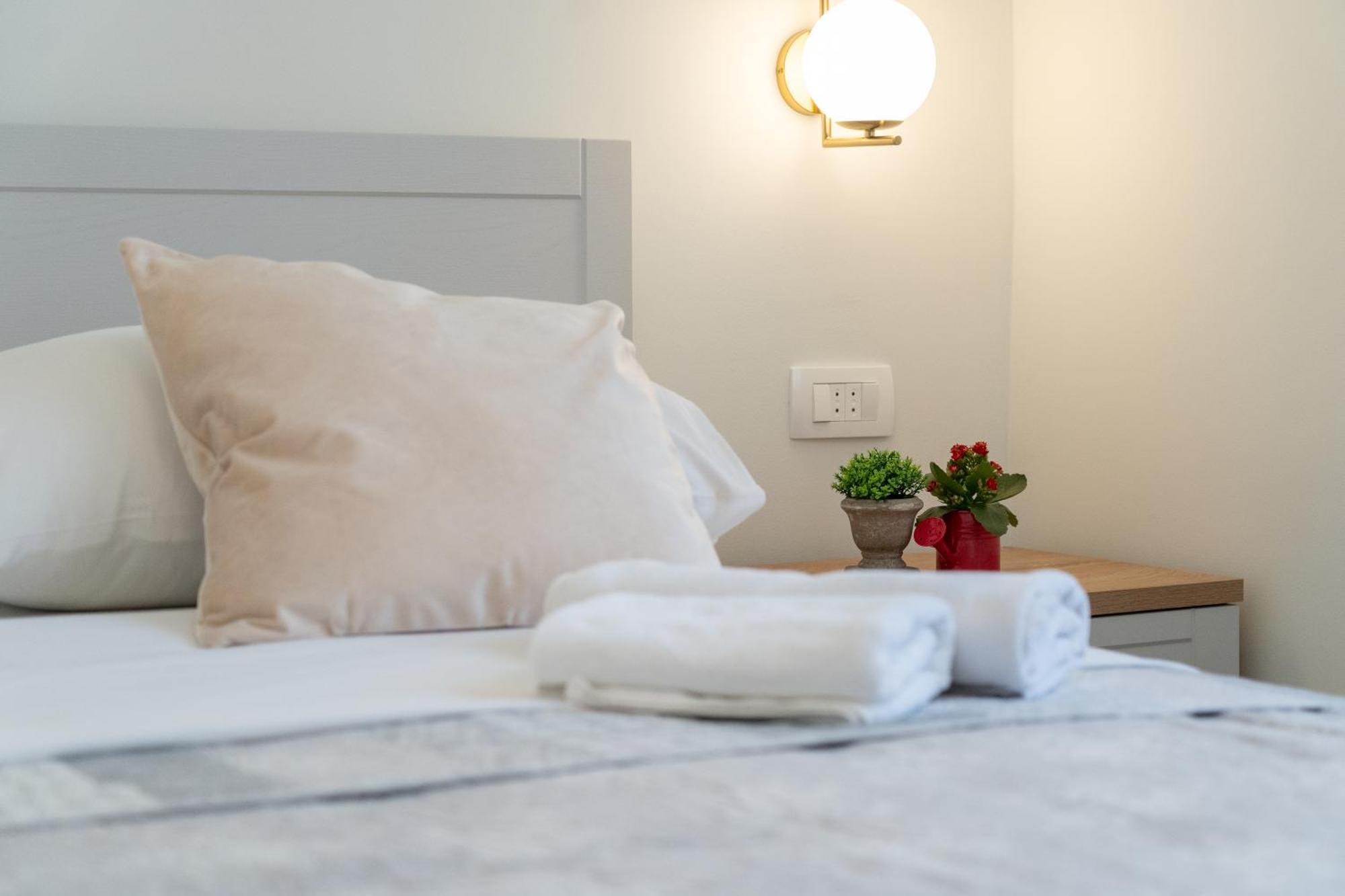 Apartma Ela *
